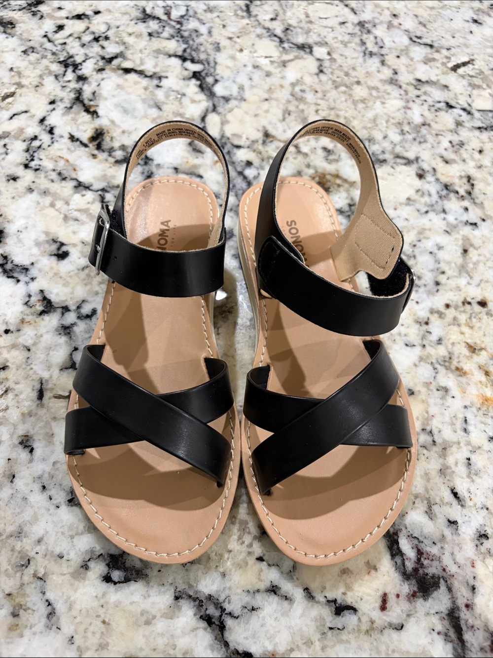 Sonoma Girl’s Sz1 Black Cross-Strap Sandals